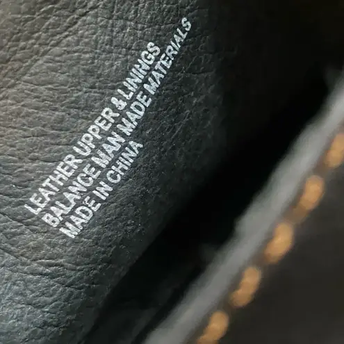 Born concept Born Rascal Leather Pull On Black Ankle Boots Sz 9.5 Classic Square Toe Booties