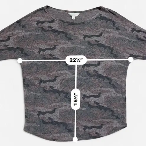Market & Spruce Camo Print Soft Knit Top | Size Large