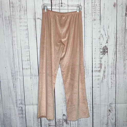 Born Sleepwear NWT Size M/L Pink Plush 2 Pc. Pajama Set