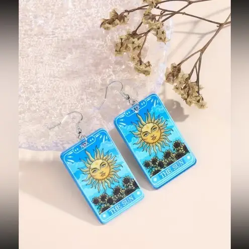 None The Sun Tarot Card Dangle Earrings NWT