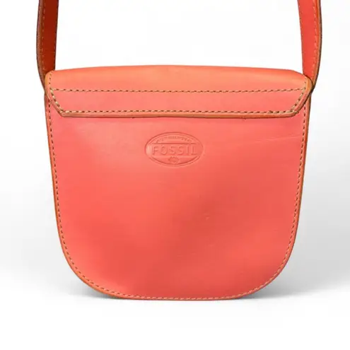 Fossil Austin Flap Salmon Genuine Leather Saddle Bag / Cross Body Purse