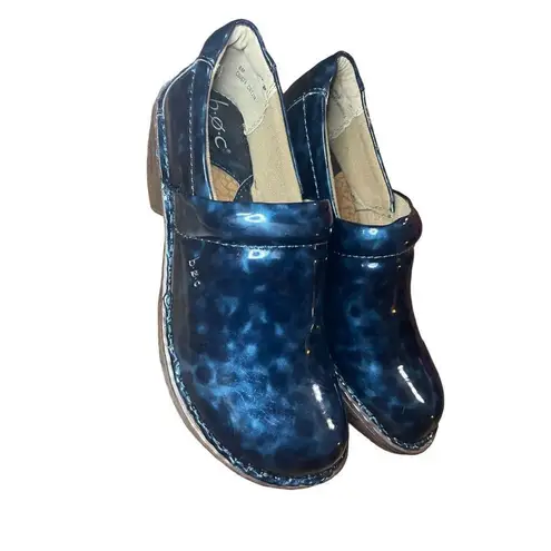 BOC Born concept woman's blue patent leather clogs size 8M