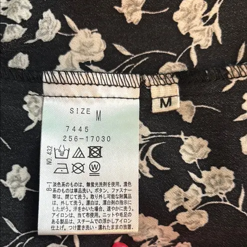 Cutie Blonde Floral Black and White Camisole Top Size M