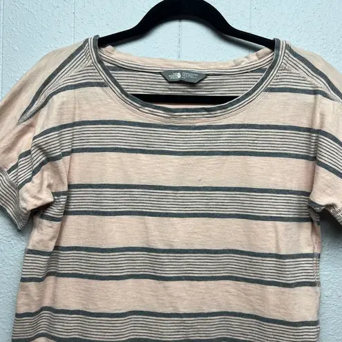 The North Face  Women's Everyday Activewear Striped Neutral T-Shirt Size Medium