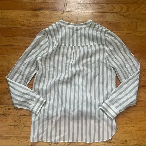 L'Agence Gray & White Striped Hi-Lo Blouse Size Small
