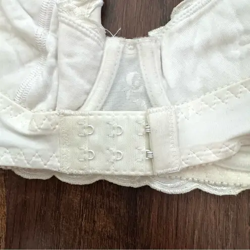 FEMME de DONA ecru underwire bra, made in France, size 38A / FR 85B, NWT White