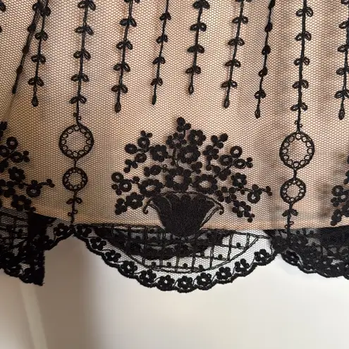 Valentino Garavani Valentino Red Elegant Black Embroidered‎ Tulle Skirt