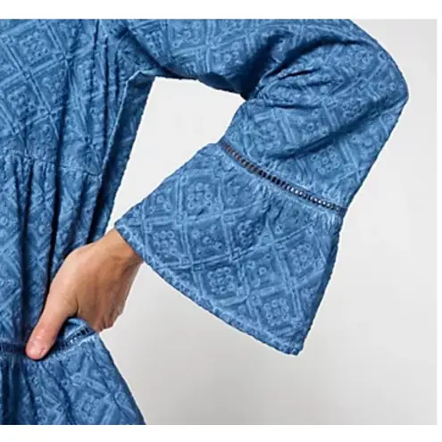 LOGO By Lori Goldstein LOGO Lavish by Lori Goldstein Scoop
Neck Swing Bed Jacket Umber Orange Boho Top