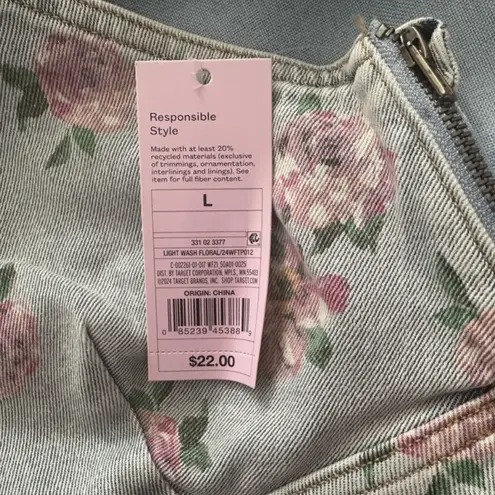 Wild Fable NWT!  Cropped Floral Light Wash Denim Vest Large blue pink 90s vibes