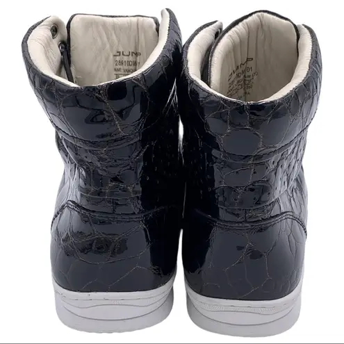 Jump High Top Leather Lace Up Leather Sneakers Size 9 NEW