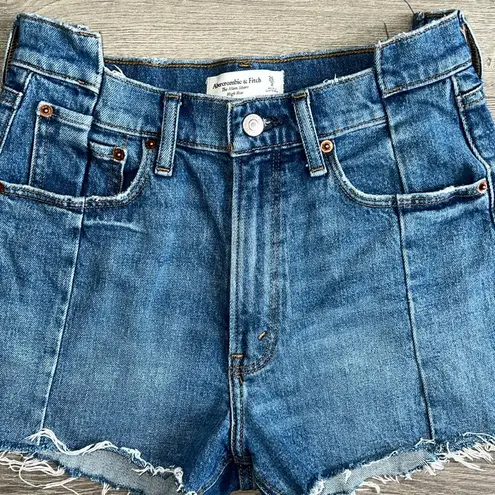 Abercrombie & Fitch  The Mom Shorts High Rise Cut Out Waist Blue Wash Size 26 / 2