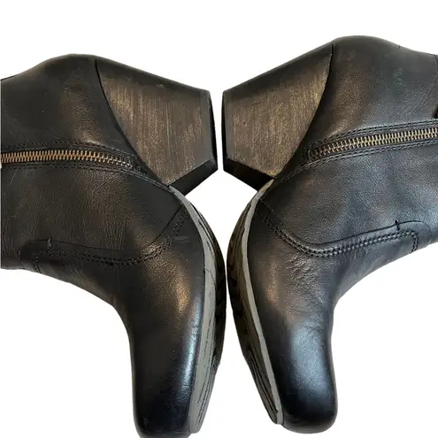 OTBT Redway Black Leather Platform Booties