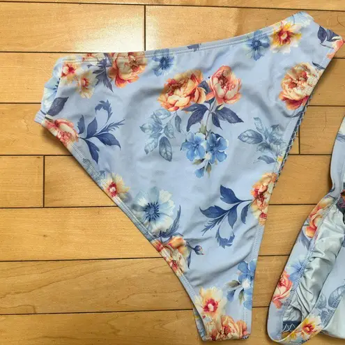 Cupshe Blue Rose Triangle Bikini Top & Standard Bottoms Set Size Medium - Image 9