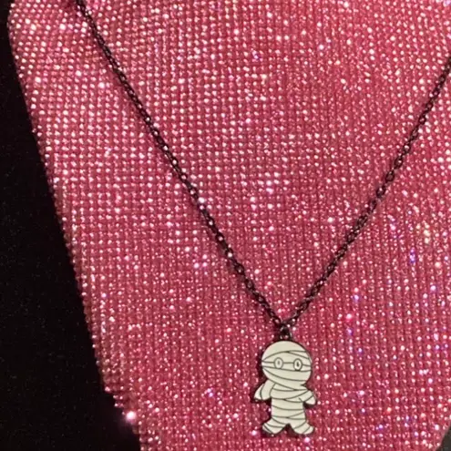 Mummy Necklace Black Jewelry for Women Gothic Halloween Creepy Costume Egirl Emo