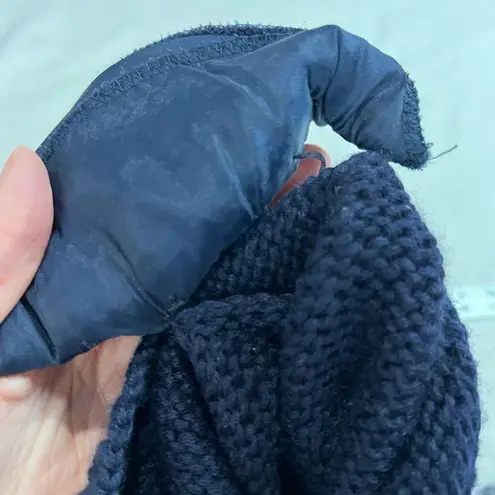 Vintage 90’s Patterned Navy Blue Sweater Size M