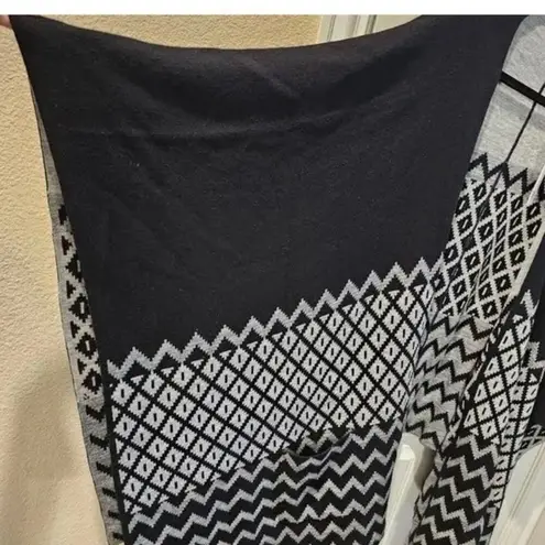 Foxcroft ANJUNA NYC Reversible Shrug/Poncho, One Size Fits All, B80, $45, New