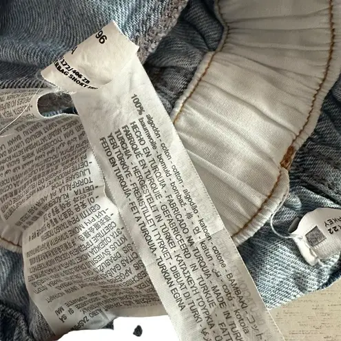 ZARA  High Waisted‎ Denim Shorts Paperbag Waist Frayed Hem Size 0 Blue BOHO