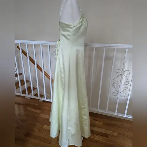 Betsy and Adam Vintage Y2K Prom Dress Chartreuse Delicate Floral Corset Fairy Regency Hoco