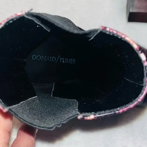 Donald J Pliner Laila Snakeskin Leather Boots sz 8 Black