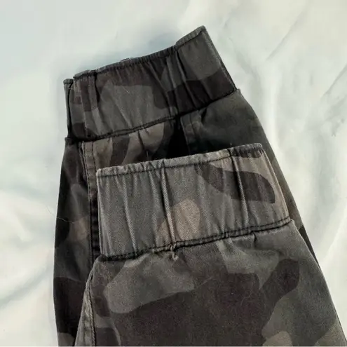 Hollister  Jogger Pant Women Ultra High Rise Camo Green Utility Stretch Size M