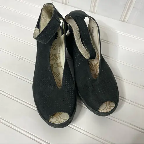 Fly London Women's Yala Perforated Wedge Sandal Sz 38 609