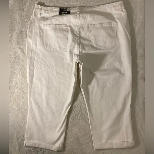 Relativity NEW White Capri Pants 22W