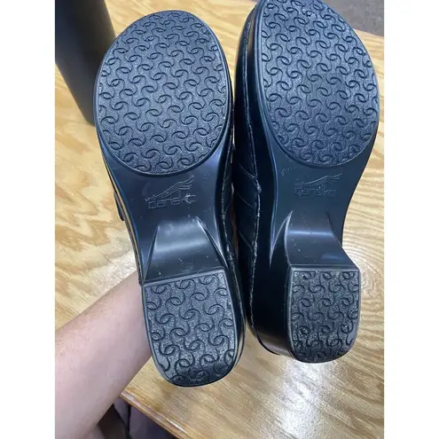 Dansko Clogs Women's 10.5 Black Leather Slip On Buckle Strap Comfort Shoes S29