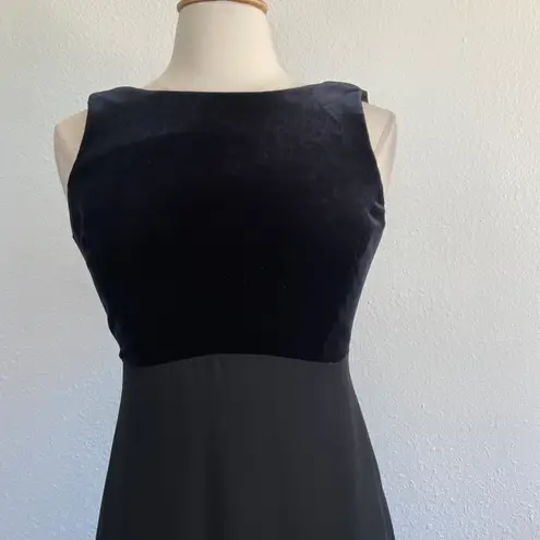 Rhapsody Vintage 90’s Solid Black Velvet Cowl Back Full Length Formal Dress