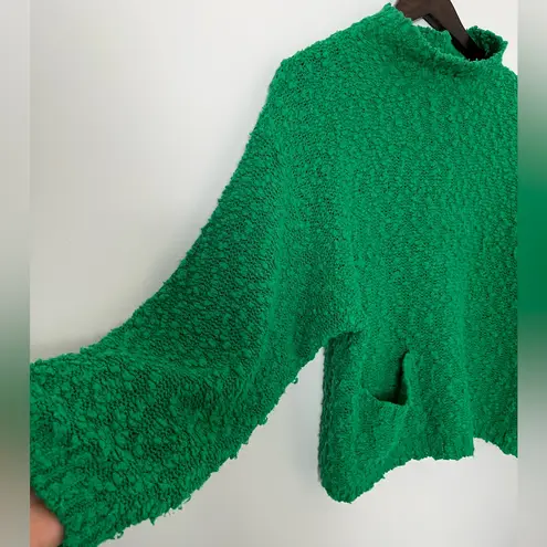 VTG Chunky Green Sweater with Cute Pocket Size L