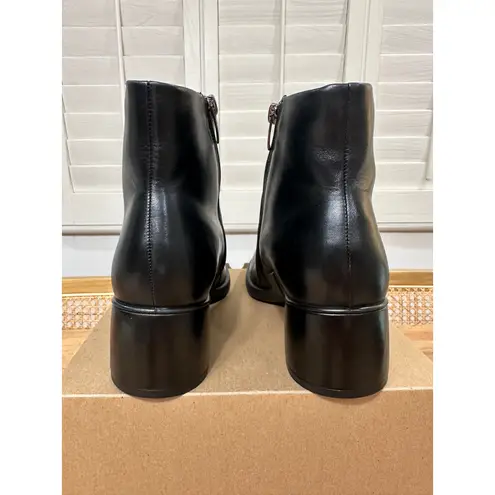 Ecco Sculpted LX 35 Boots Black Leather Size 10/10.5 US 41 EU NWOB Sleek Stylish