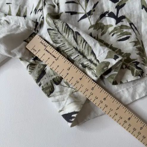 C&C California Womens 100% Linen Leaf Print Pull On Shorts Sz 3X Lightweight