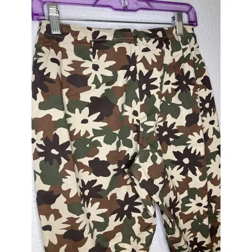 David Paul New York Capri Womens 4 Floral Camo Print Cotton Stretch USA Made Brown