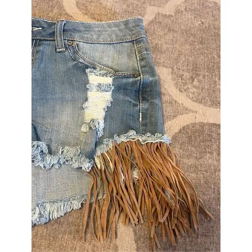 Soundgirl  western cowgirl fringe denim jean shorts size 7