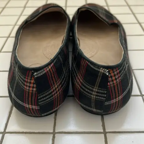 L.L.Bean  Women's Signature Classic Red/Black Plaid Canvas Slip-On Loafers Sz 9.5