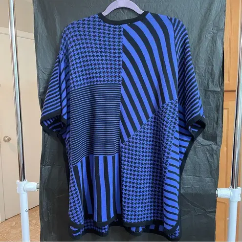 Catherines 14/16W Blue and Black V