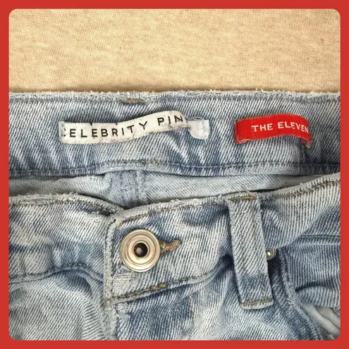 CELEBRITY PINK THE ELEVEN Distressed Light Wash Denim Jeans Women's Size 5 27 Blue