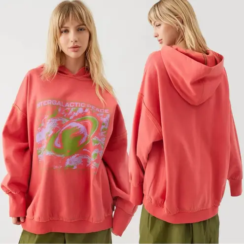 Urban Outfitters  UO Nate Saturn Oversized Hoodie Sweatshirt Medium Graphic Coral