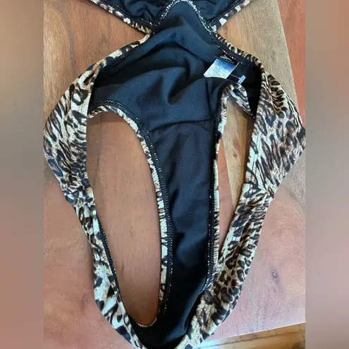 Frederick's of Hollywood Frederick’s of Hollywood Sexy Swimsuit leopard / cheetah print Monokini vintage