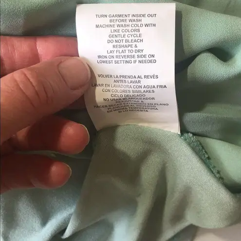 Coco + Jaimeson Lace floral airy tank top