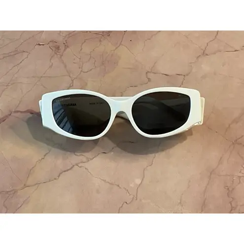 Balenciaga Max Sunglasses in Ivory New with Case Womens BB0258S-003 Sunnies