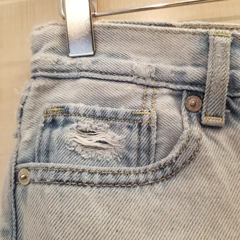 American Eagle {4}  Mom Short Denim Jean Distressed Destroyed Ripped