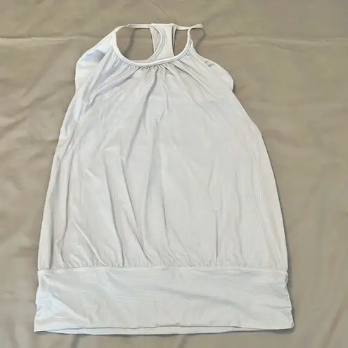 Lululemon  szS sleeveless blush workout top w/built in bra GUC