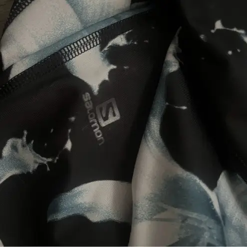 Salomon Women's Mantra Tech Leggings Size M Floral Black Blue White Activewear