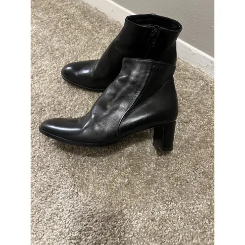 Taryn Rose Camille Women's Ankle Boots Size 39.5 US 9.5 Black Leather Block Heel