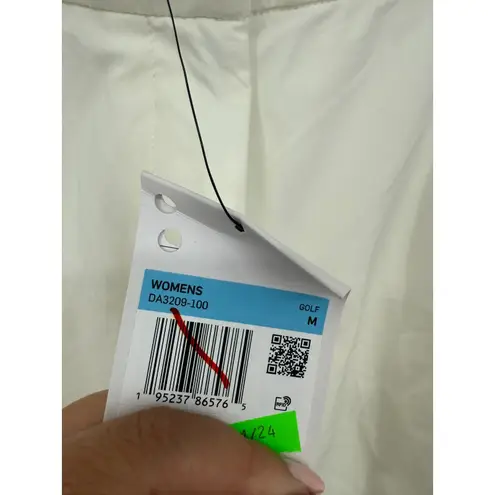 Nike  Dri Fit Victory Golf Chino Shorts Womens‎ Medium White Standard Fit Logo