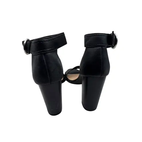 Penny Loves Kenny Size 7M Ankle Strap High Block Heel Sandals Perforated Toe