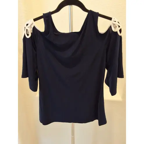 CHAUS NEW YORK Blue With Laced Shoulders Size S Womens Top