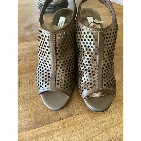 Simply Vera Vera Wang Wedge Slingback Laser Cutout Sandals Brown Women's Sz 6,5