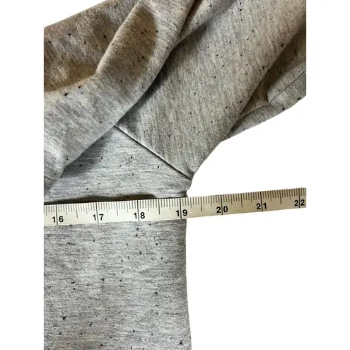 Zyia Active Women's Light Grey Sweatshirt Gray Size M