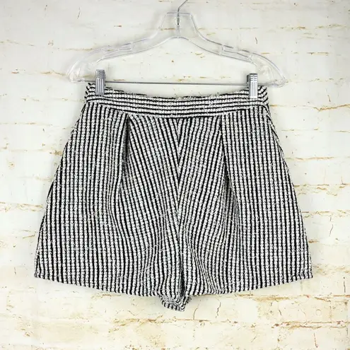 Sundays Berry Short Womens S White Black Striped Boucle High Waist Pleated NWT